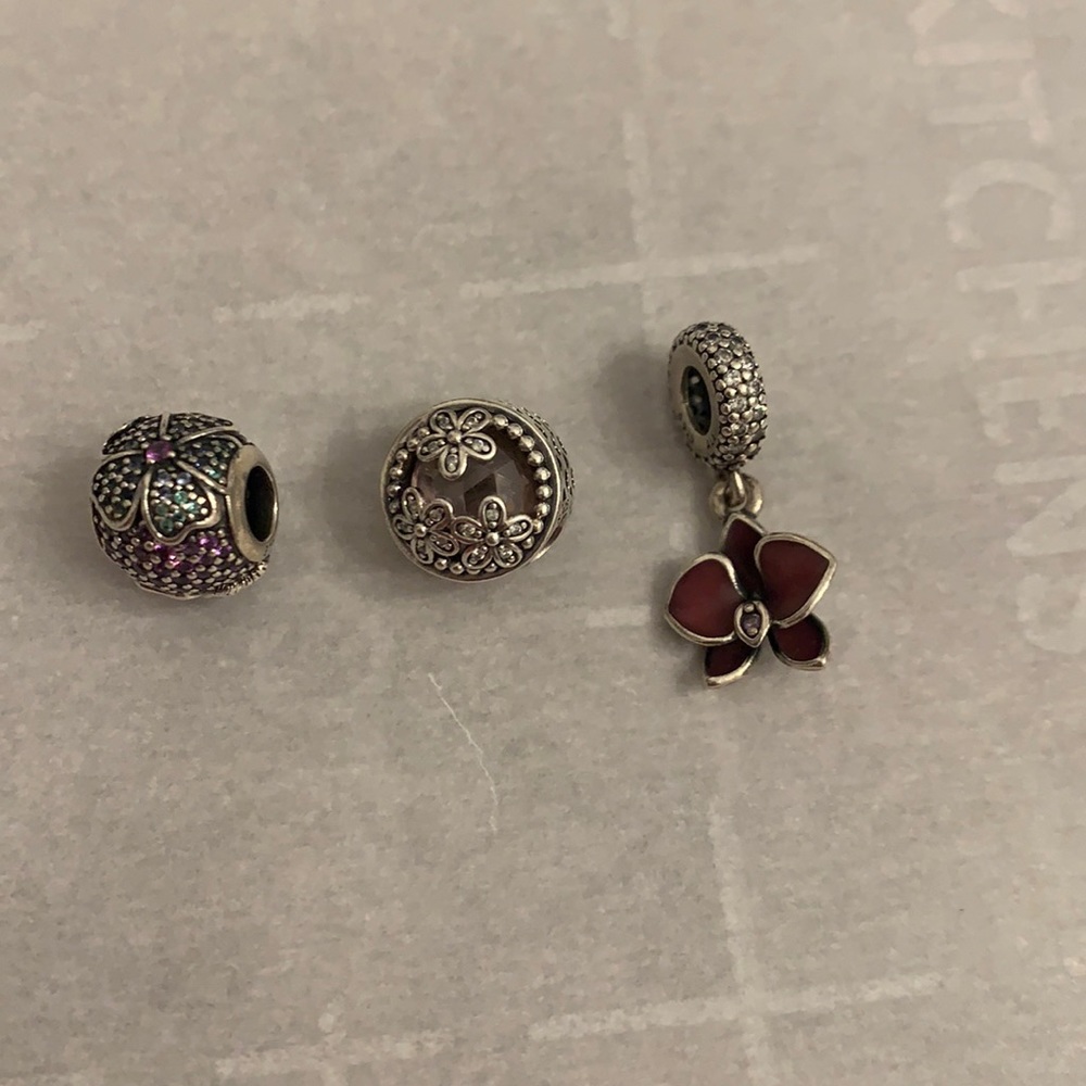 Pandora daisy orchid crystal dangle charms